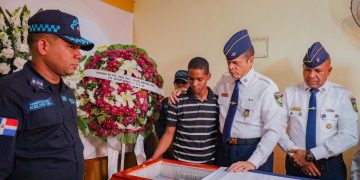 Velan restos de raso murió en tiroteo en Cinema Centro; director PN acompaña a familiares