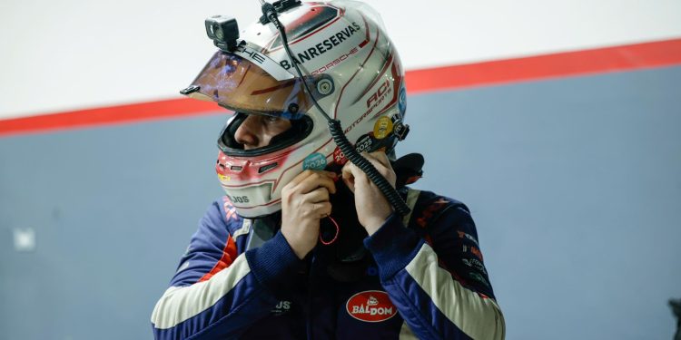 Jimmy Llibre lleva la bandera de República Dominicana a Sonoma en el arranque del GT4 América 2026