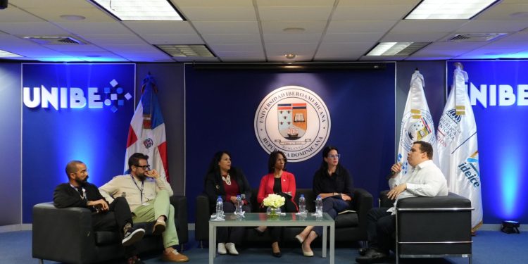 Lectura escolar presenta mejoras: sube 2.2 % en nivel básico y 1.2 puntos en nivel intermedio, según estudios