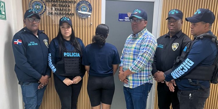 DICRIM localiza sana y salva a adolescente de 16 años reportada como desaparecida en SDN