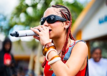 La BABY: la voz joven que está conquistando la música urbana