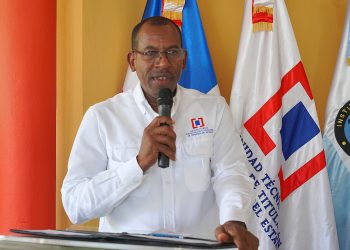 Inician primer proyecto de titulación en Los Limones de Pimentel