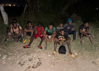 Ejército intercepta a 11 haitianos indocumentados detectados con drones en Dajabón