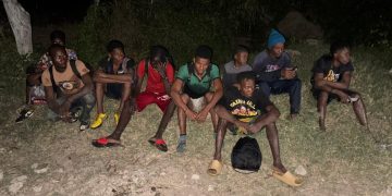 Ejército intercepta a 11 haitianos indocumentados detectados con drones en Dajabón