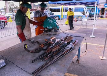 Asamblea en Panamá aprueba ley para convertir en permanente el programa de armas por comida