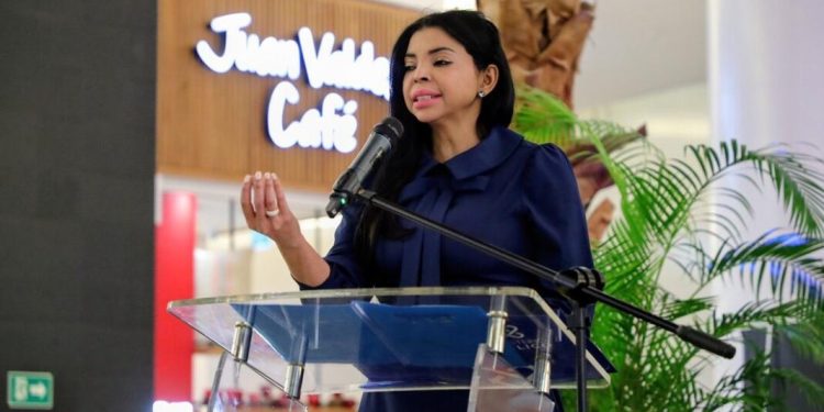 Procuradora evitó cancelación de madre de niño con autismo y plantea urgencia de atención integral en el país