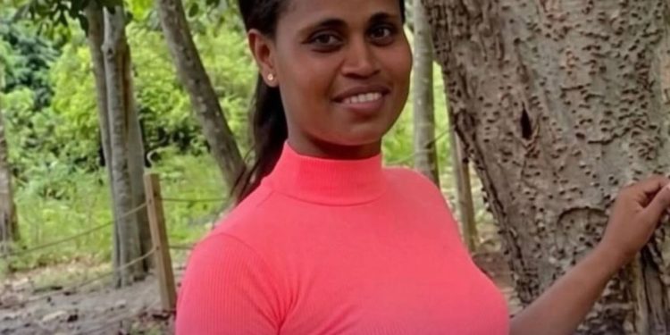 Hallan cadáver de mujer en terreno baldío en San Pedro de Macorís