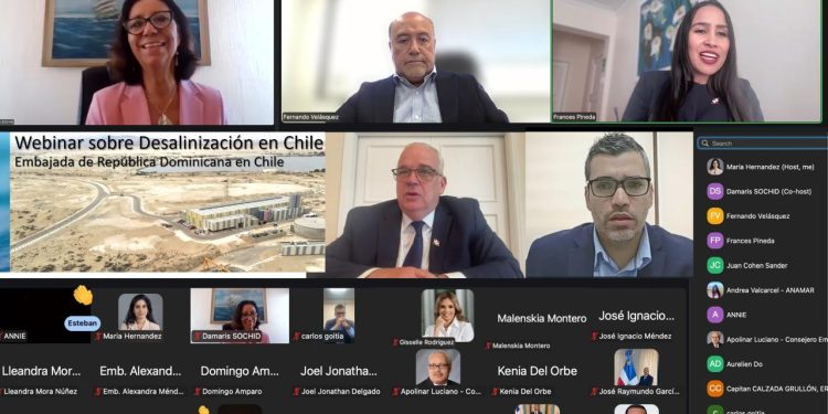 Desalinización en el radar: Embajada Dominicana y expertos chilenos abordan el futuro de la seguridad hídrica