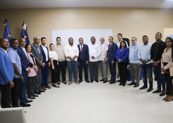 UASD realiza panel sobre viticultura tropical y desafíos del cambio climático en Neiba