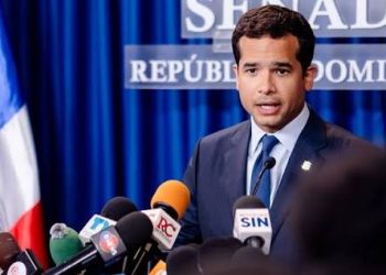 Ante conflicto en Irán, Omar Fernández reitera indexación salarial aliviaría economía familiar