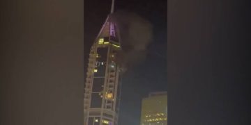 Tensión en Medio Oriente: reportan un incendio en un imponente rascacielos de Dubái