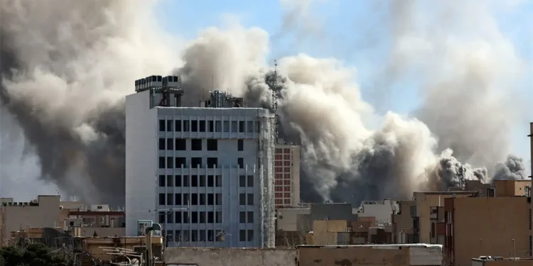 Irán atacará cualquier base de EEUU en Europa "si es necesario", dice embajador en Madrid