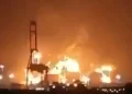 Irán ataca y prende fuego a una refinería en Qatar y a un depósito de combustible en Riad