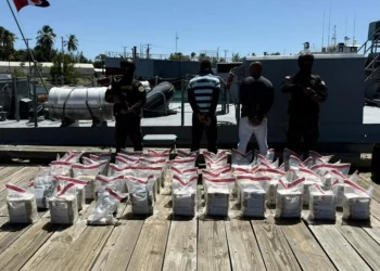 ¡Golpe al narco! Detienen dos personas e incautan 261 paquetes de supuesta cocaína en Baní