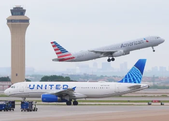 Despega de Miami el primer vuelo comercial directo entre EE.UU. y Venezuela en siete años