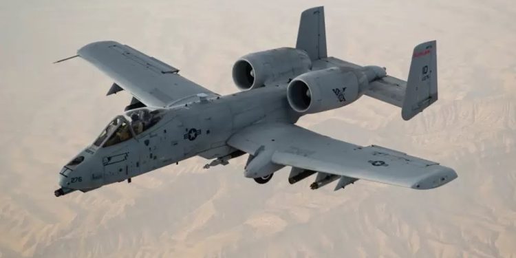 Escala la tensión: Irán derribó aviones de EE.UU. y continúa la búsqueda de un piloto