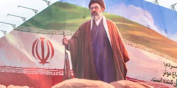 Líder supremo de Irán: "Definitivamente no dejaremos impunes a los agresores criminales"