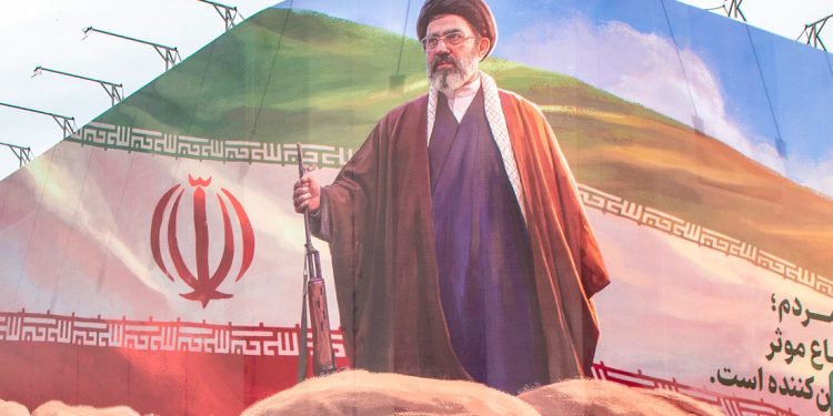 Líder supremo de Irán: "Definitivamente no dejaremos impunes a los agresores criminales"