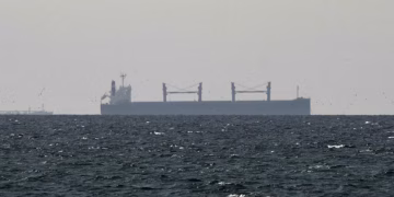 Irán lanzó nueva amenaza ante el bloqueo de EEUU: Ningún puerto del Golfo estará a salvo