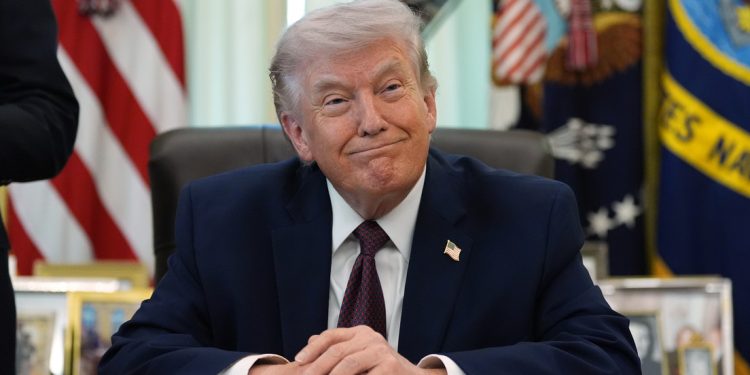 Trump fija el plazo límite para retirarse de Irán