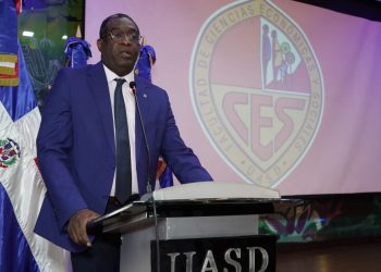 Facultad de Ciencias Económicas y Sociales de la UASD presenta nueva oferta académica 