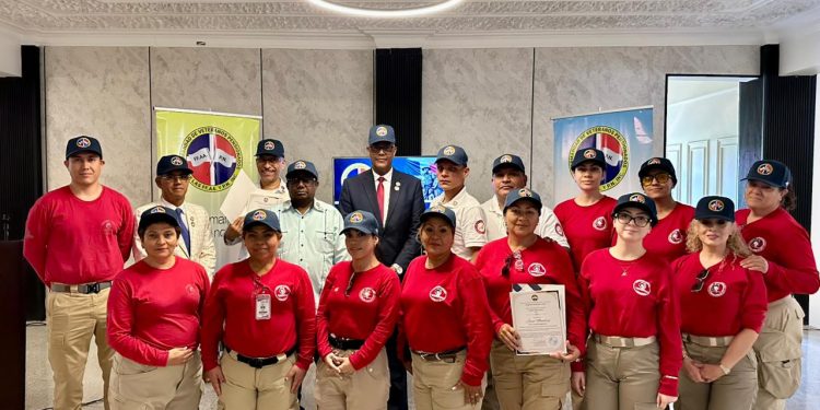La Hermandad de Veteranos FF.AA. y P.N. recibirá apoyo de la Fundación Salas y la Fundación Luz en el Fondo del Alma