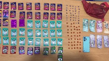 Policía asesta golpe al microtráfico en Esperanza; apresa a dos hombres y ocupa drogas y motocicletas