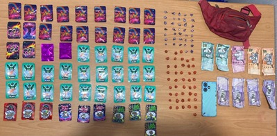 Policía asesta golpe al microtráfico en Esperanza; apresa a dos hombres y ocupa drogas y motocicletas