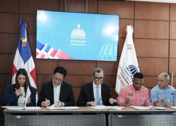 Cormidom y trabajadores firman acuerdo de paz laboral y bienestar