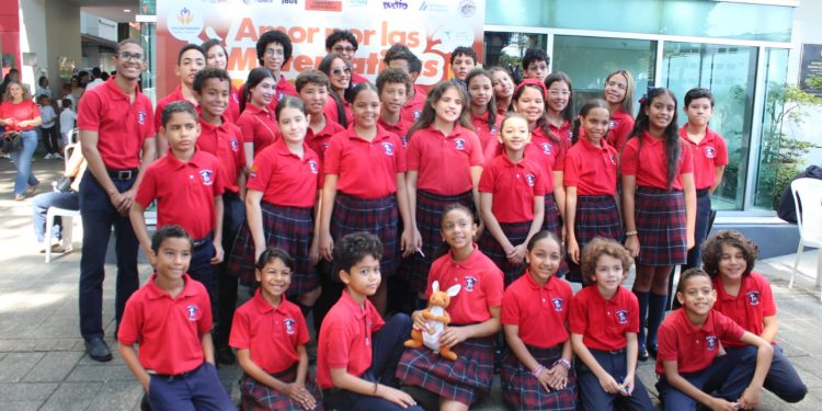 Fundación Ayudar Me Da Vida celebra su 8va edición de la Competencia Internacional Canguro Matemático 