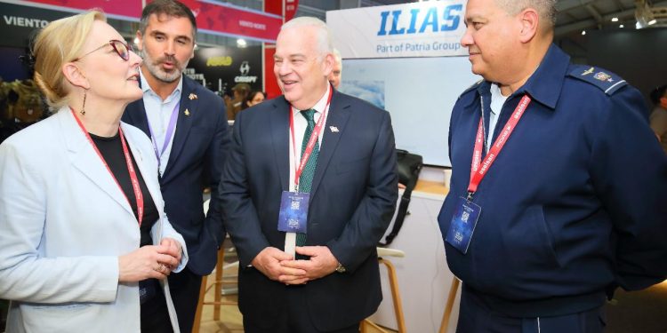 Fuerza Aérea de República Dominicana fortalece cooperación internacional en FIDAE 2026