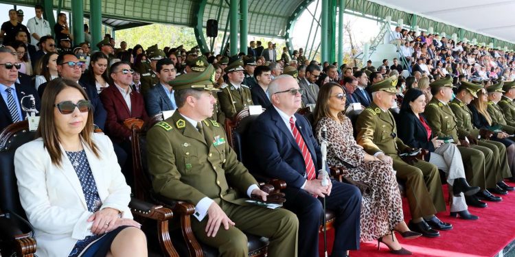 Carabineros de Chile y ministra de Seguridad Pública saludan con deferencia a delegación de RD