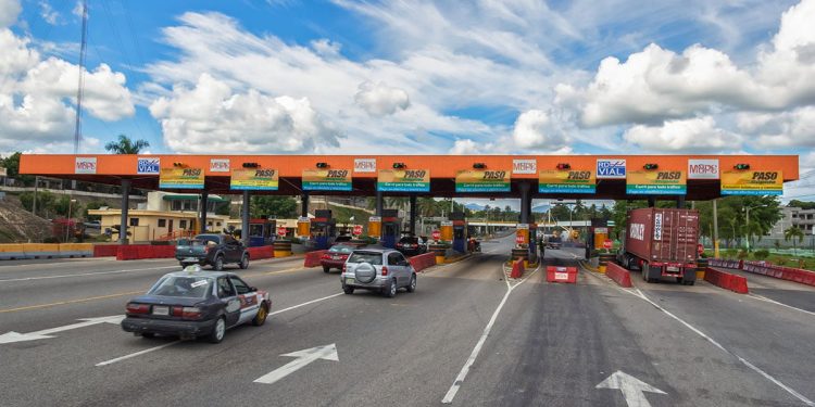 Semana Santa 2026 marca récord de tránsito con más de 891 mil vehículos en peajes