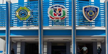 Policía Nacional refuerza medidas preventivas ante intensas lluvias provocadas por vaguada; personal administrativo se integra a labores de apoyo