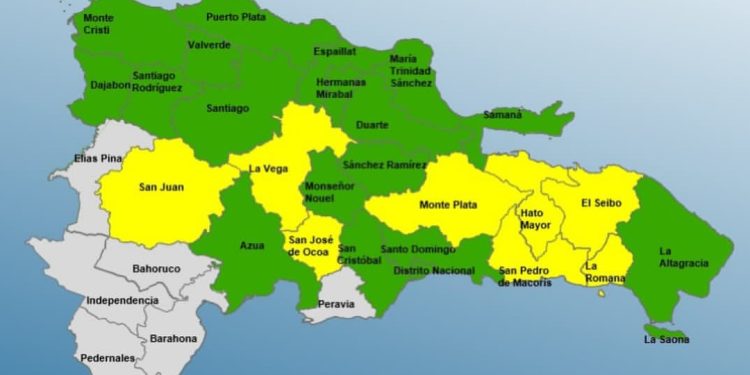 Por aguaceros, tormentas eléctricas y ráfagas de viento COE mantiene 8 provincias en alerta amarilla, 17 y el DN en verde