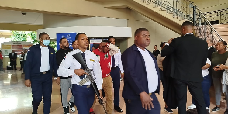 Aplazan conocimiento de coerción contra implicados en muerte de chofer en Santiago