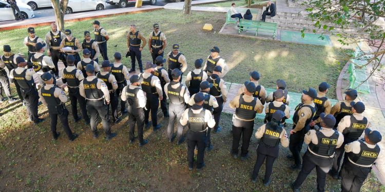 DNCD refuerza operaciones en aeropuertos, puertos y fronteras del país por Semana Santa