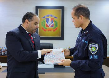 Defensor del Pueblo y Policía Nacional fortalecen vínculos para garantizar derechos