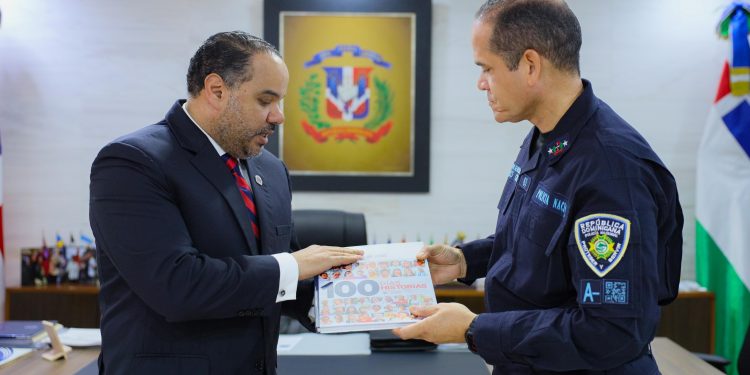 Defensor del Pueblo y Policía Nacional fortalecen vínculos para garantizar derechos