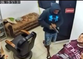Ola de asaltos en Cotuí: atracan barbería y banca la misma noche