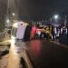 Tras accidente patana termina volcada en avenida George Washington