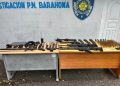 PN junto al Ministerio Público ocupa cinco armas de fuego y más de 200 municiones en allanamiento en Barahona