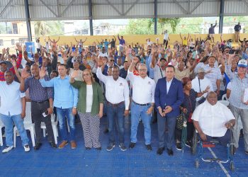 Titulación en Villa Altagracia dará seguridad jurídica a 8 mil personas