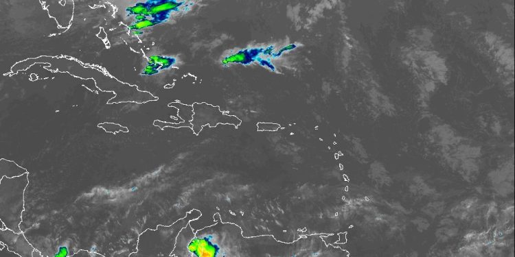 Indomet prevé chubascos en la mañana y aguaceros en la tarde en varias provincias del país
