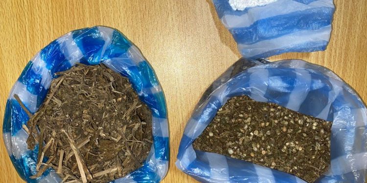 Policía desmantela puntos de microtráfico en Sabana Perdida y Villa Mella; ocupa drogas, armas y dinero en efectivo