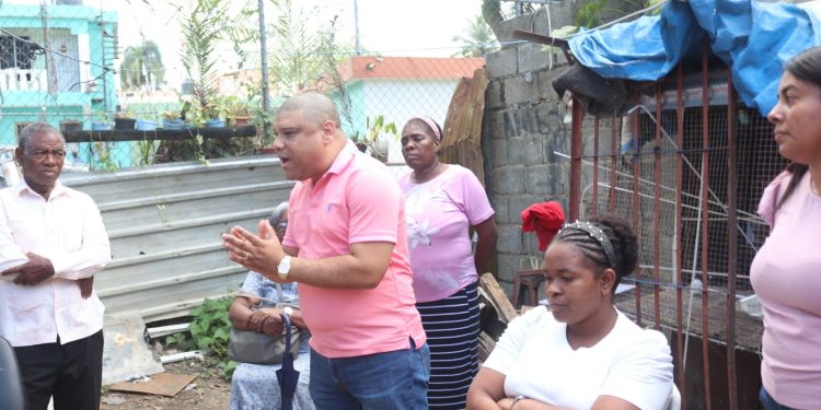 Diputado Ramón Raposo realiza amplio recorrido por comunidades de Villa Mella en SDN