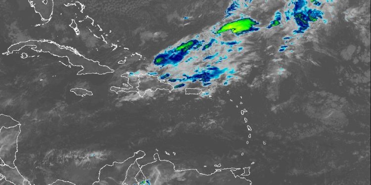 Indomet advierte sobre aguaceros fuertes, tormentas eléctricas y ráfagas de viento por fortalecimiento de vaguada