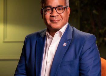 Hernani Aquino denuncia falta de fiscalización a fondos que reciben partidos políticos