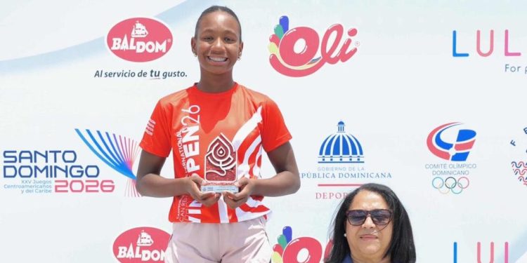 Valentina Esteban Rijo se corona campeona nacional categoría 11-12 en el Swim Open FEDDA 2026