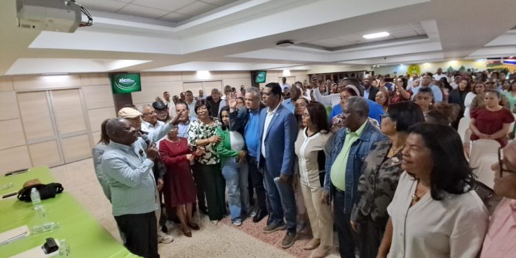 Fuerza Magisterial amplía su Dirección Nacional y ratifica sus autoridades en Asamblea Nacional